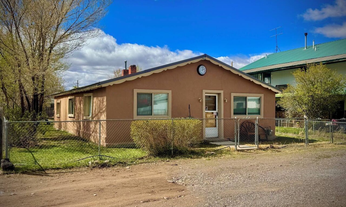 Antonito House | Vintage-Modern Adobe Escape 2 Bedroom 1 Bath