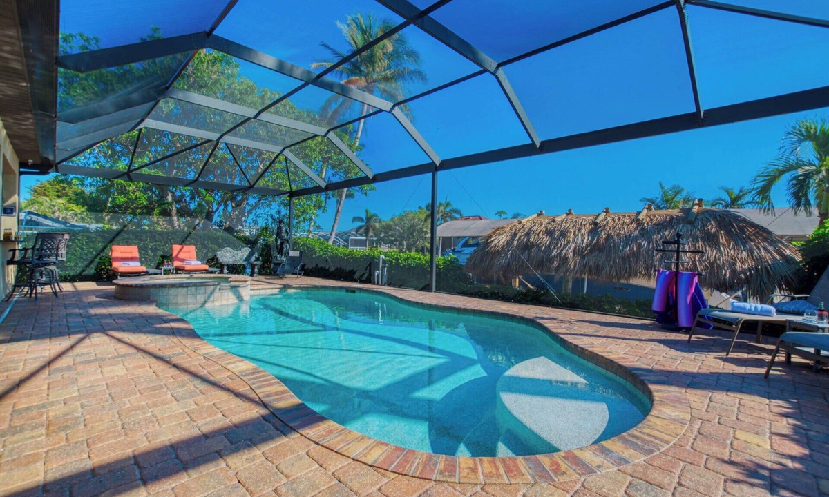 Caloosahatchee Villa | VRCC Villa Poseidon’s Paradise