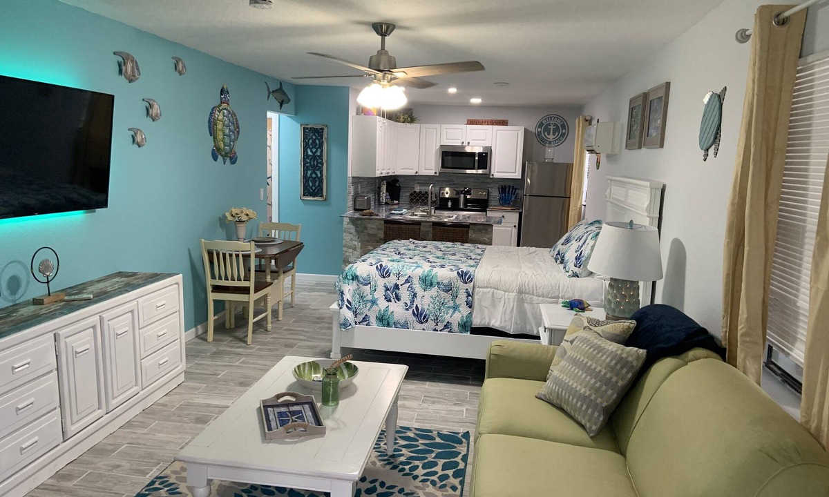 Englewood Apartment | WALK TO BEACH ACCESS! Coastal Studio – Starfish Stays 2C Dog Friendly.