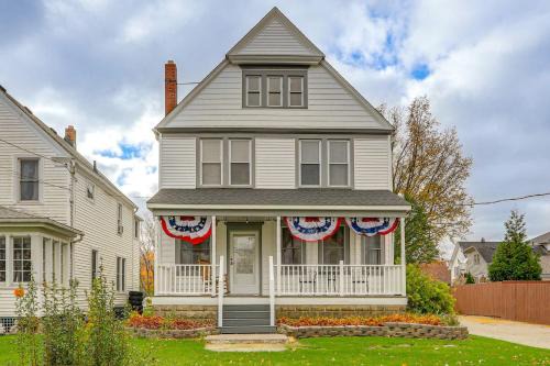 Vermilion House | Walk to Beach: Home w/Pool in Vermilion