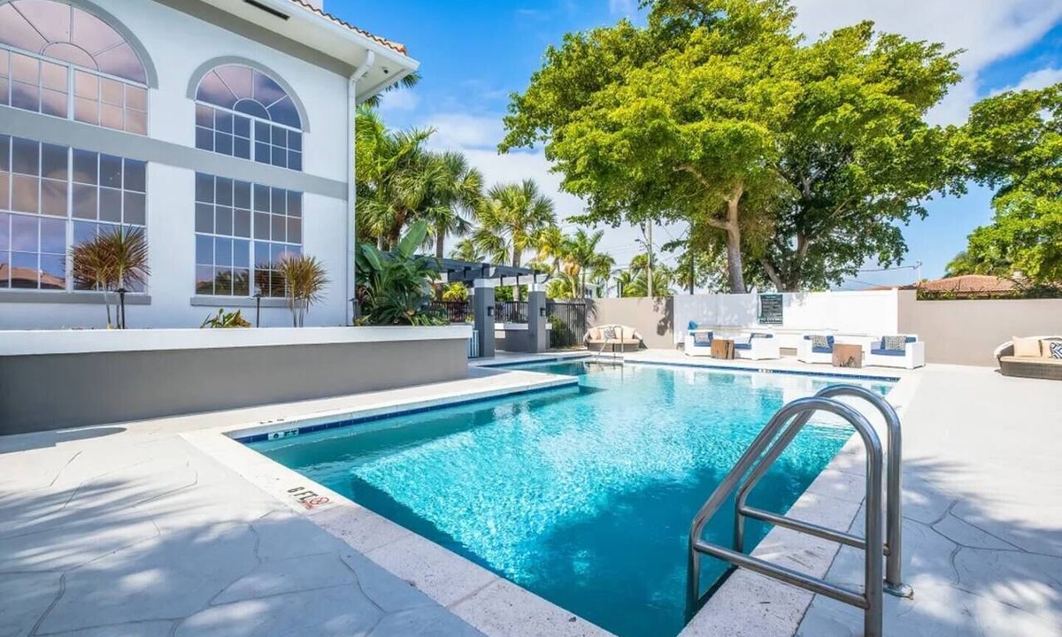 Survey Creek Apartment | Walk to Las Olas + 15 Min to Beach + Sleeps 6