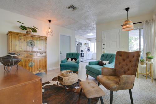 Deerfield Beach House | Walk to Ocean: Chic Deerfield Beach Cottage!