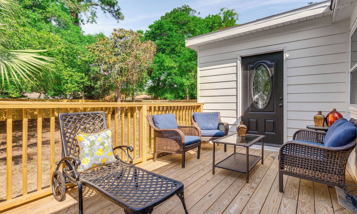 Southeast Pensacola House | Walk to Parks & Dining: Pensacola Family Home!