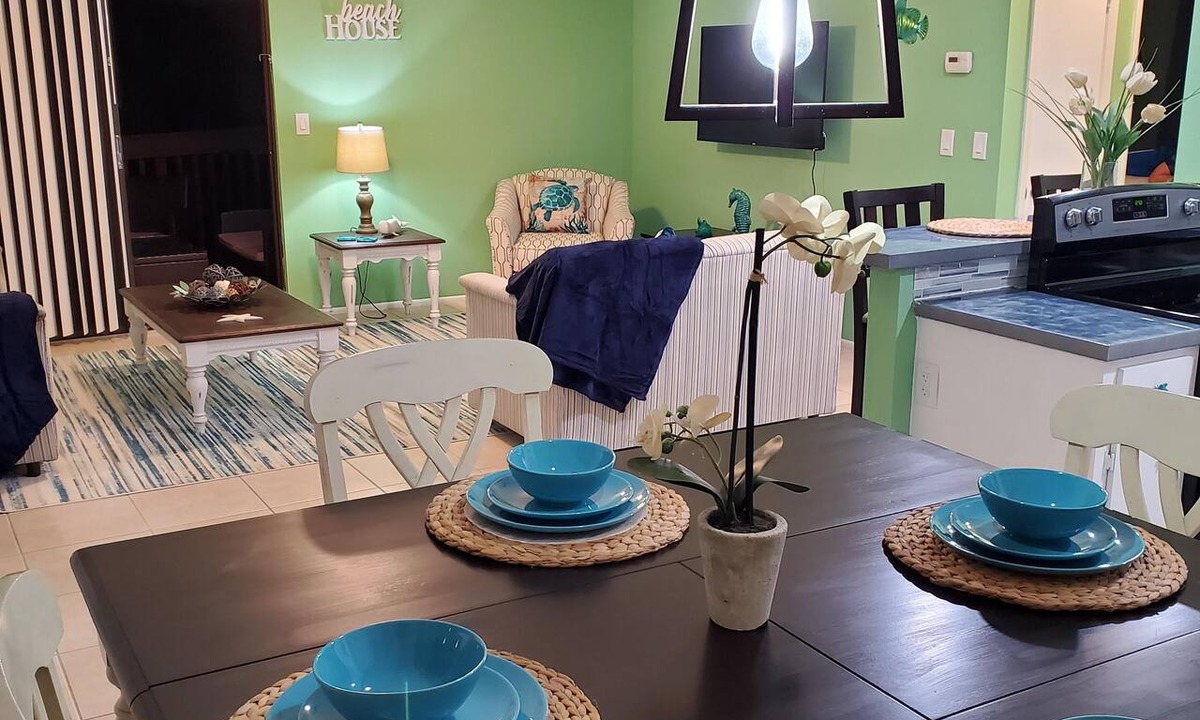 Englewood Apartment | WALK TO PRIVATE BEACH ACCESS! DOG FRIENDLY UNIT 2B
