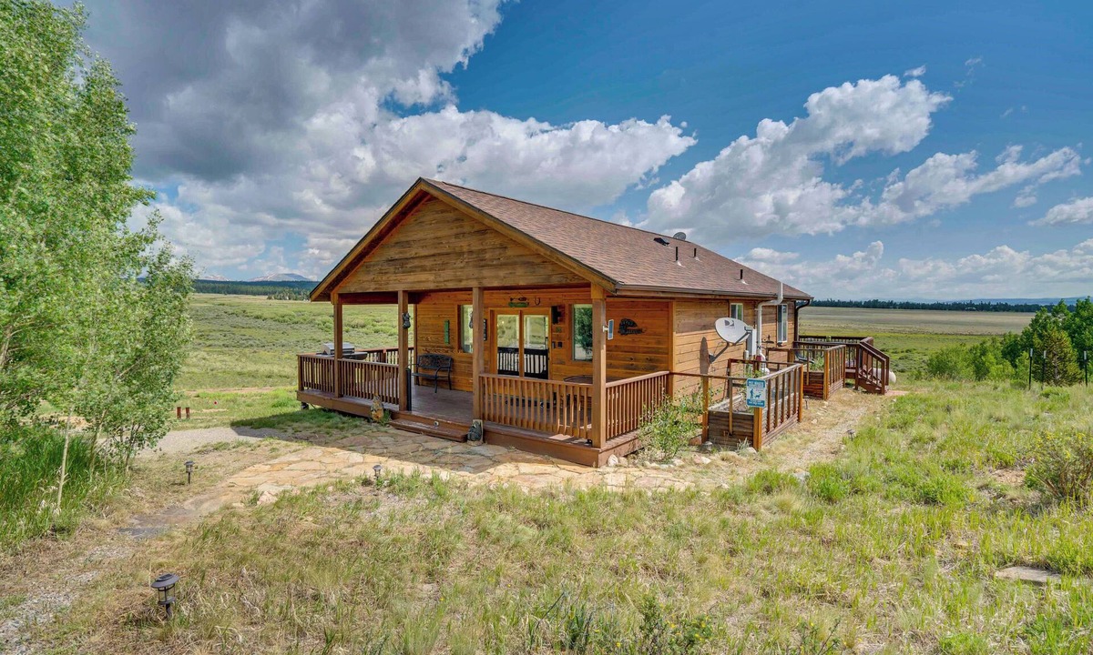 Warm Springs Cabin | Warm Springs Ranch Mtn View & Deck: Fairplay Cabin