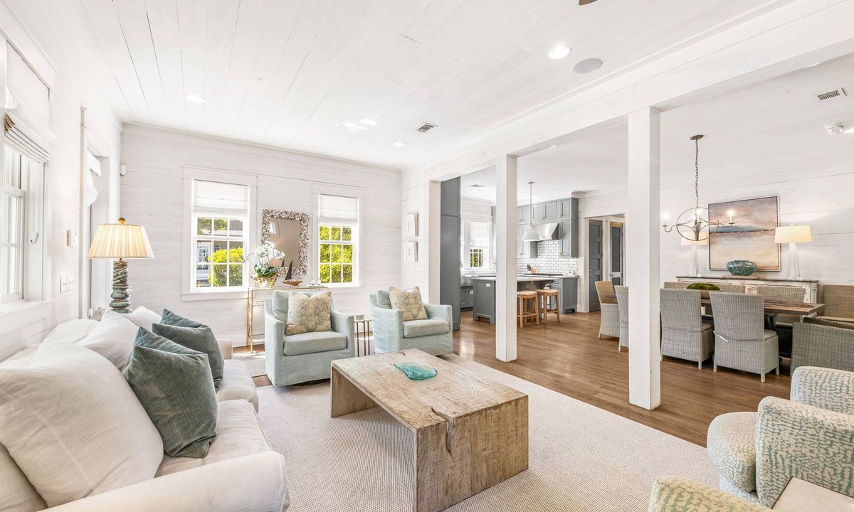 Forest District House | WaterColor 4BR+Bunks, Plunge Pool, Golf Cart, Bikes, Luxury