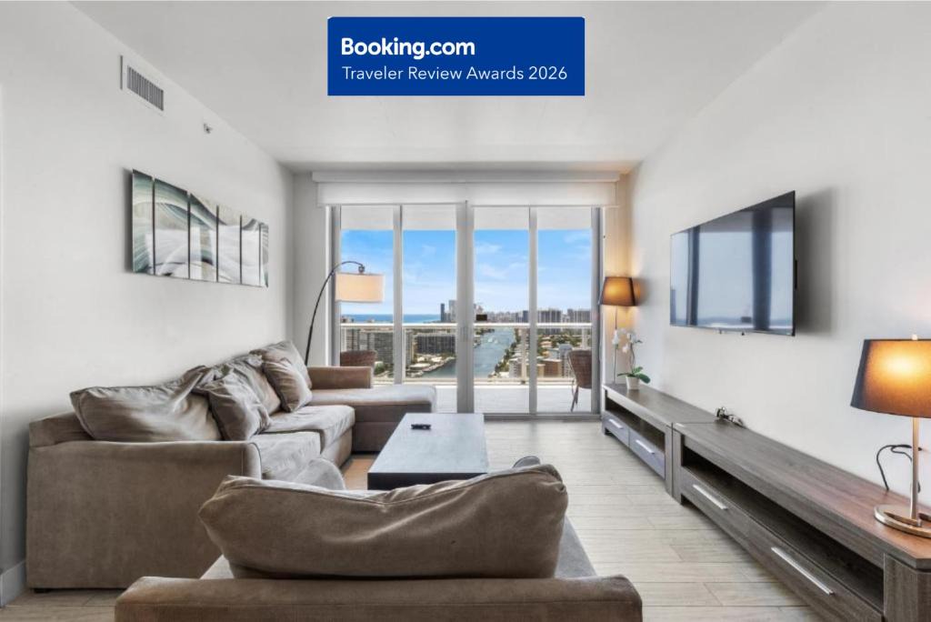 Hallandale Beach Apartment | Waterfront 2 BR Luxury Apartment with Ocean views in Beachfront Resort - 25 min to FIFA!