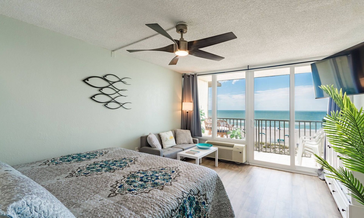 Sunset Beach Condo | Waterfront Condo w/KING sized Bed!