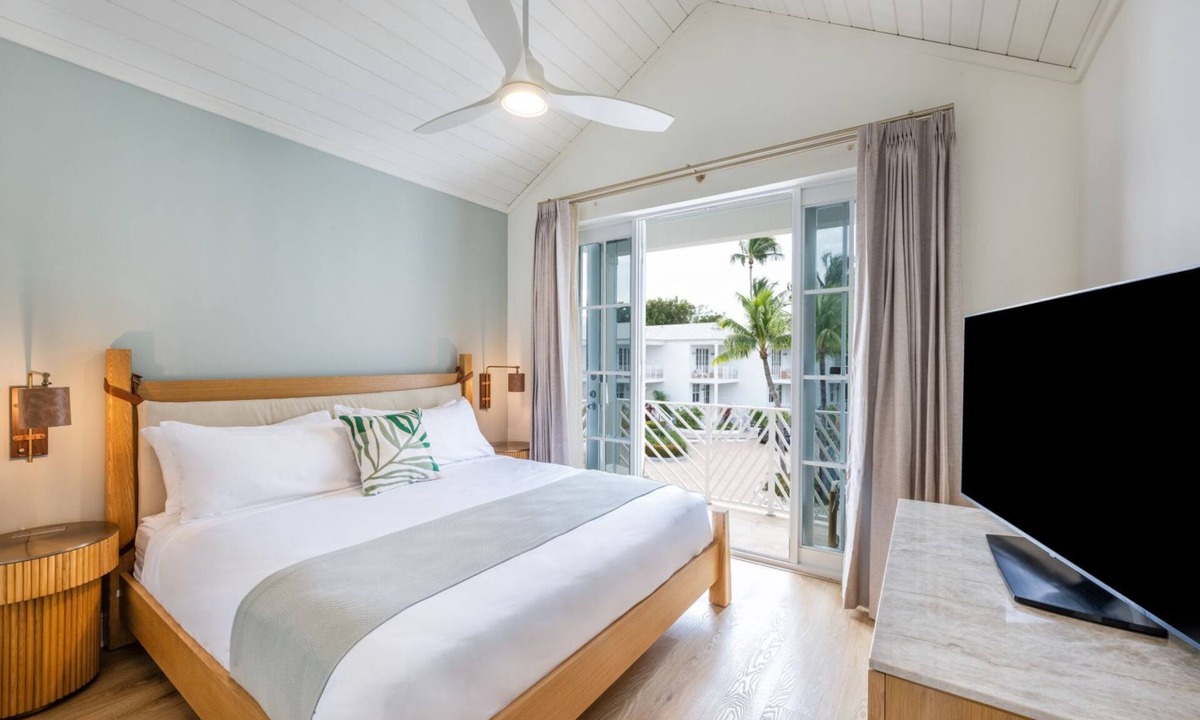Islamorada Hotel | Waterfront Escape: Bayfront Accommodation w/Kitchen, Onsite Pool, Free Parking