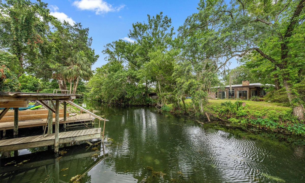 Chassahowitzka House | Waterfront home on Spring, Manatees, Boat Slip, Gulf access, scalloping.