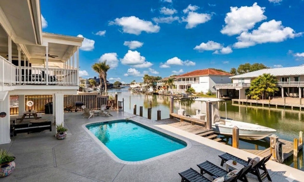 Key Allegro House | Waterfront Home w/Private Pool | Key Allegro | 5BR · Sleeps 14