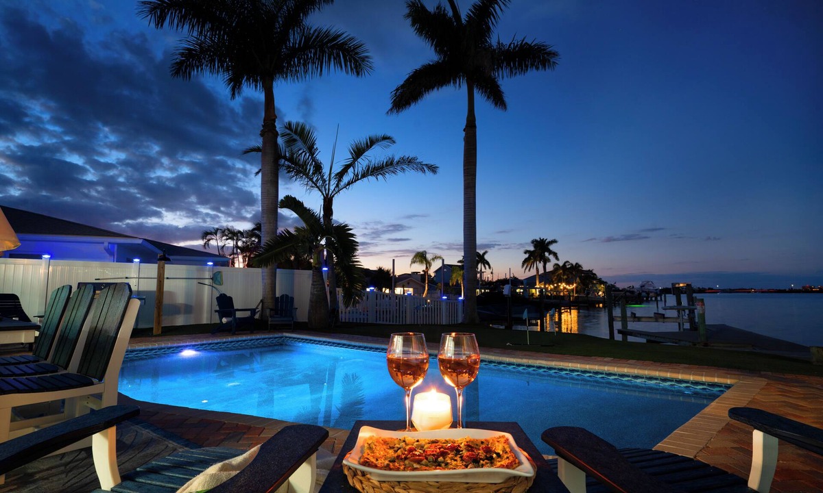 Indian Rocks Beach House | Waterfront Paradise at 456 Waterway Home – Heated Pool, Dock, Kayaks & Walk to Beach