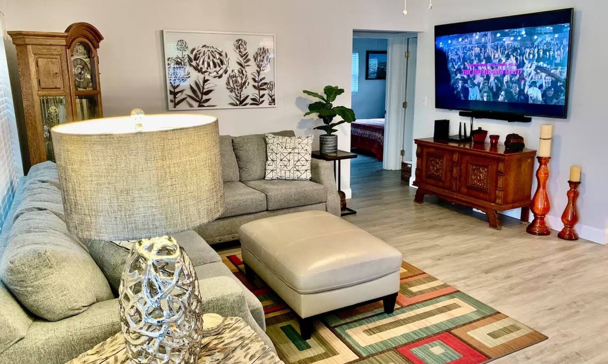 Inverness House | Waterfront Retreat, w/Kayaks/Snowbird Friendly/Withlacoochee Bike Trail/Springs
