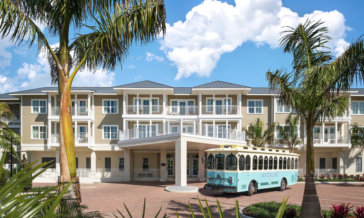 Holmes Beach Hotel | Waterline Marina Resort & Beach Club, Autograph Collection