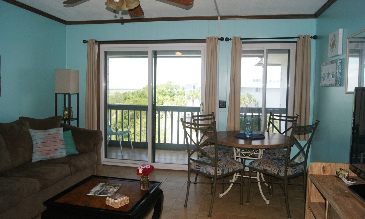 Tybee Island Condo | Waterview 3rd Floor Condo With Beach,Dolphins,Tennis/Pickleball Courts and Pools