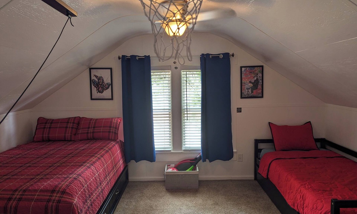 Northwest Orlando House | Welcome to the Treetop Villa. An Orlando Victorian Getaway!