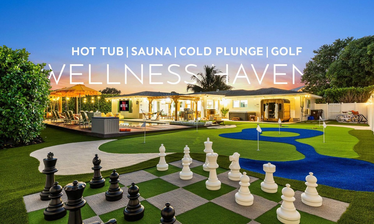 Lake Clarke Shores House | Wellness Retreat at WPB - HotTub | Sauna | ColdPlunge | Golf