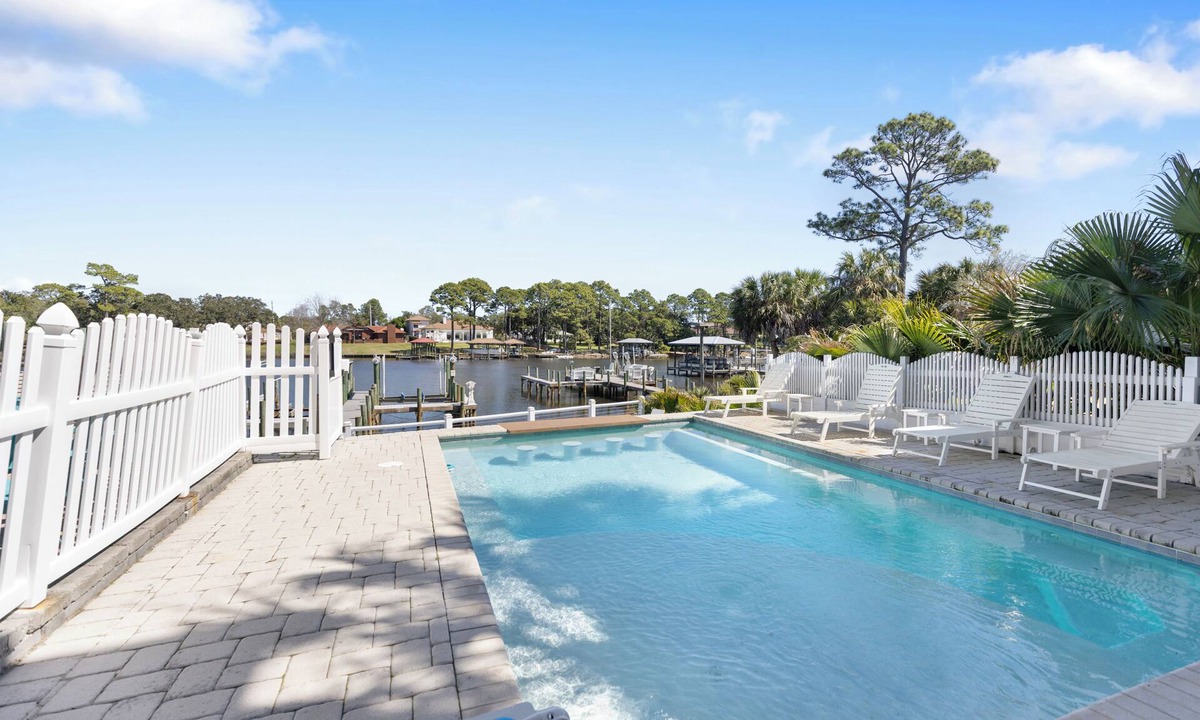Bel Air House | Wilde Herron | Gulf-View Retreat with Private Pool