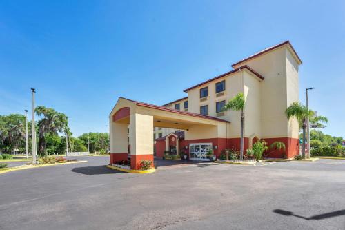 Leesburg Hotel | Wingate by Wyndham Leesburg Florida