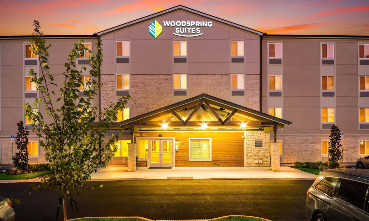 Davenport Hotel | WoodSpring Suites Davenport FL