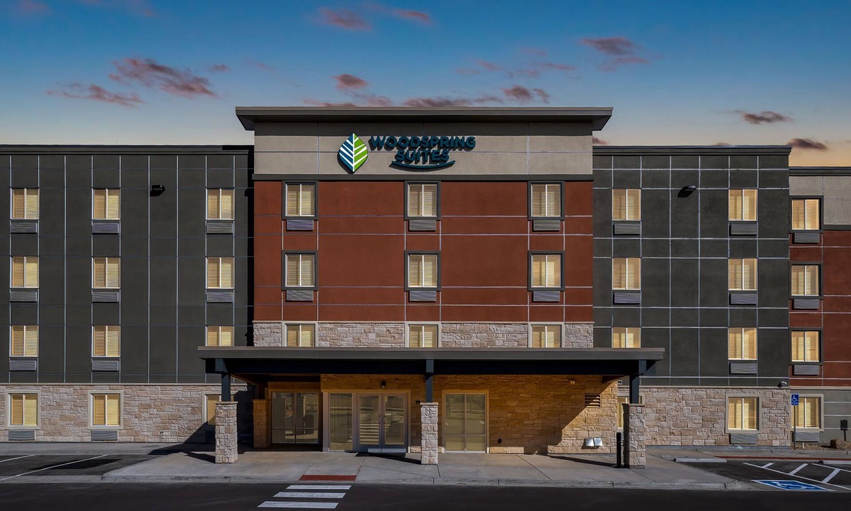Greeley Hotel | WoodSpring Suites Greeley