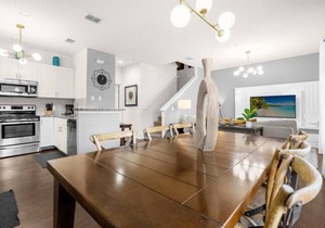 4 BD/3 BA/Lucaya Village (21-101)