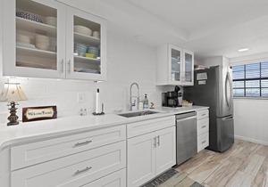 505 - Top Floor Ocean View 2/2
