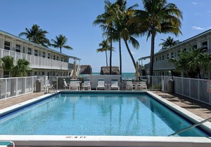 Beachside Unit 39 - Key Colony