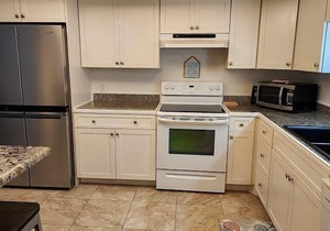 Beautiful 10TH Floor, Gulf-front Condo at Island Winds Perfect For Families! Washer and Dryer in Condo, Designated Parking, Central Air, Free Wifi - Click for reviews!