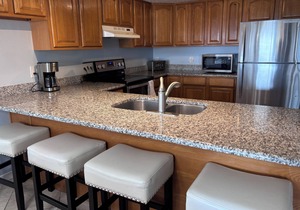 Best Gulf Beachfront Sand Dollar 512, 3/2, Sleeps 8, Gulf & Intracoastal views!
