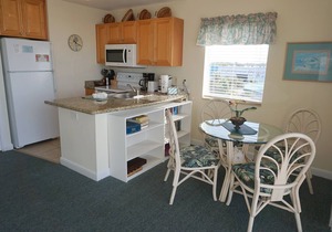 🌅 Boca Ciega Resort – Unit 420: Paradise on the Bay