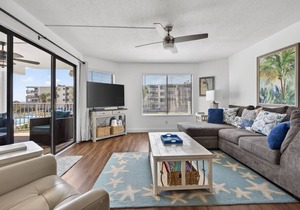CRC 2208 - Oceanview Condo