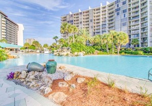 Edgewater Golf Villa #115