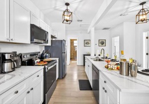 Frenchy's Cottage 490