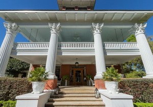 Herlong Mansion Bed & Breakfast in Micanopy