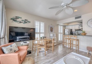 Island Breezes at Island Place 202!