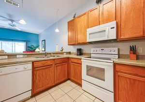 Lovely 3BR 2 Bath Orlando Area Resort Condo