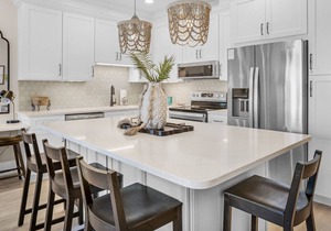 Luxurious Beach-Front Vacay w/Ocean Views + Free Attraction Tickets!