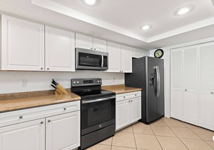 Oceanfront Corner 2BR Condo 3rd Floor Balcony Indian Harbour Beach, Unit 301
