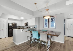 Palms 2916 | Beach Nearby + Lagoon Pool🌴
