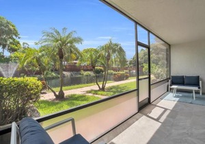 Park Shore Resort by Mike Z Rentals