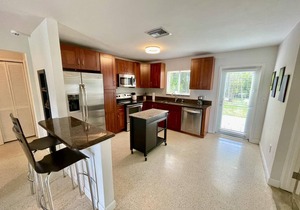 Peaceful 2 bed 2 Bath Home Close to Wilton Manors
