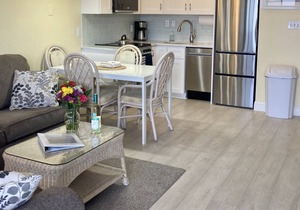 POOL/1 BLOCK FROM BEACH/Internet, Central Air, Elevator, Well Equipped kitchen