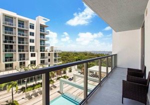 Pool + Bay Views! Lush 1 Bdrm Condo