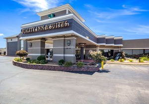 Quality Inn & Suites Kansas City - Independence I-70 East