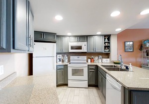Third-Floor Condo at Oceanfront Resort with Balconies, WiFi & Shared Pools/Gym in Atlantic Beach