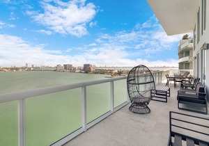 Waterfront Condos by Sextant