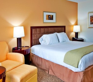 Holiday Inn Express Hotel 