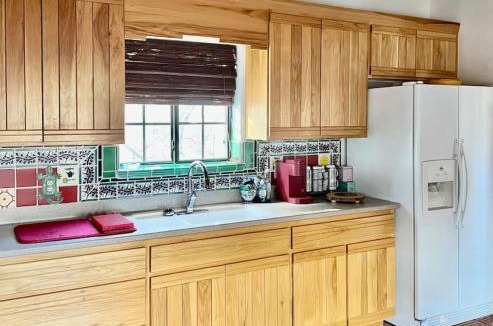 Mesilla Park House | 1 bed cute casita near NMSU, pet friendly