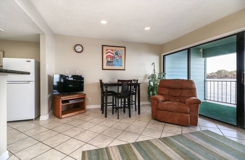 Seven Coves Condo | 1 Bedroom with Private Waterfront Balcony